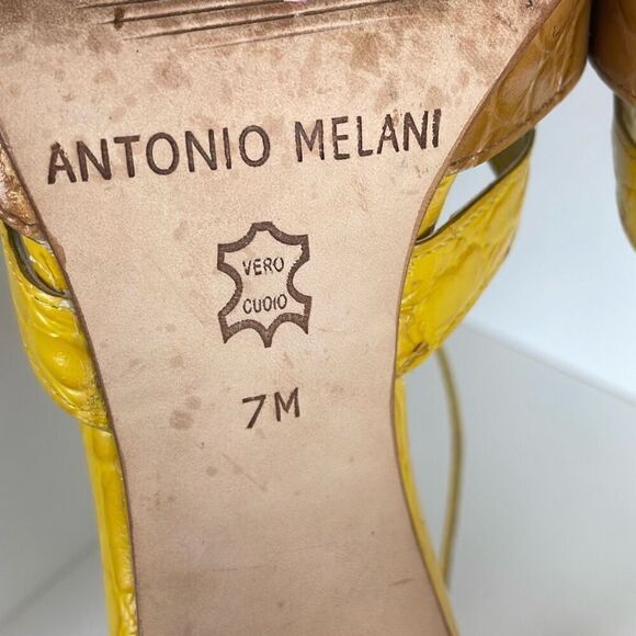 Yellow Mustard Crocodile Embossed Leather Heels 7 - Picture 10 of 14